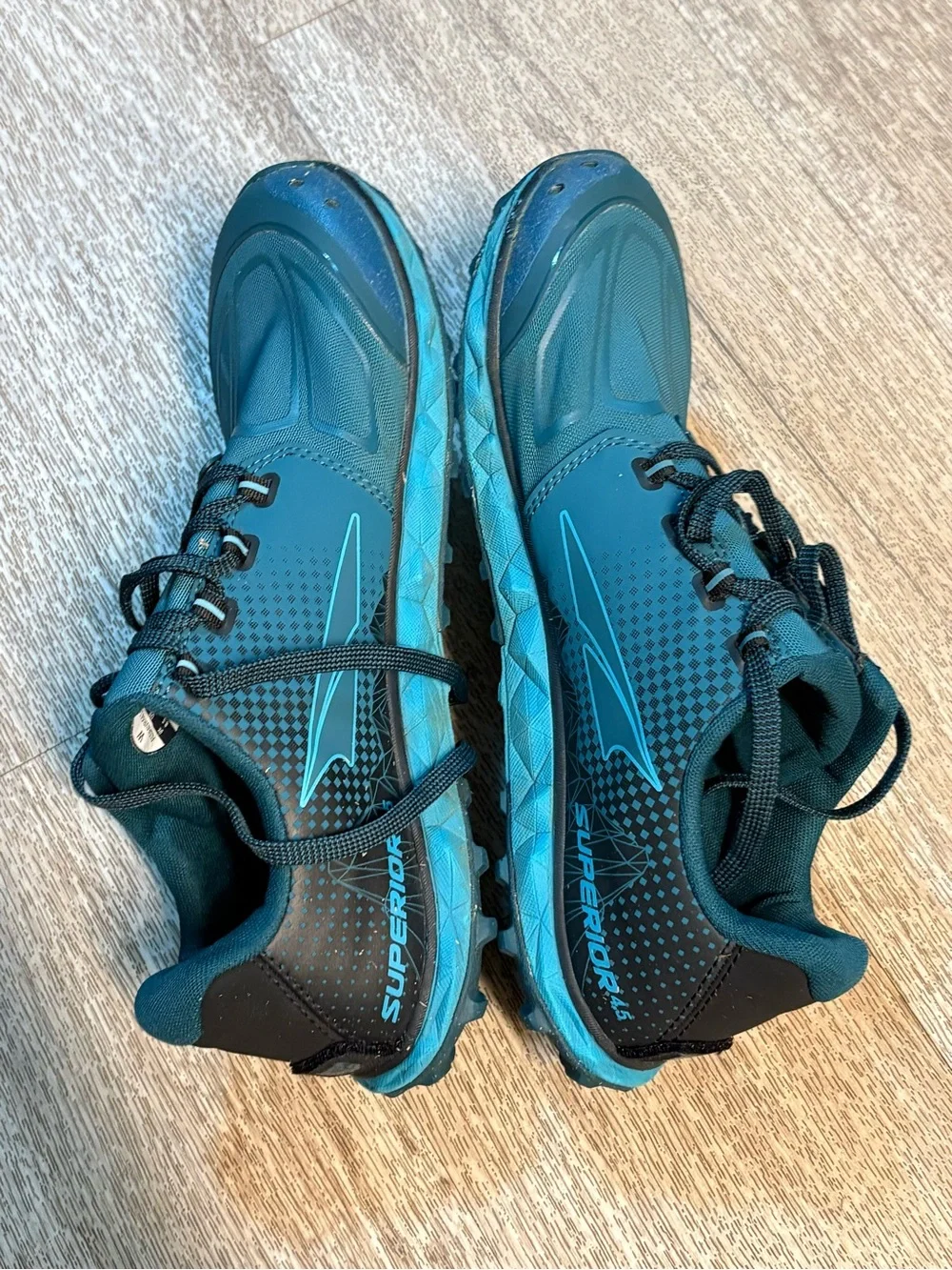 ALTRA WOMENS SUPERIOR 4.5 CAPRI TRAIL RUNNING SNEAKERS SIZE 10.5